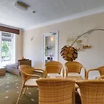 Park Manor 2* سكرابورو