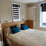 Park Manor فندق