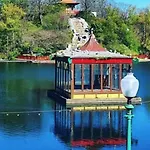 Park Manor فندق سكرابورو