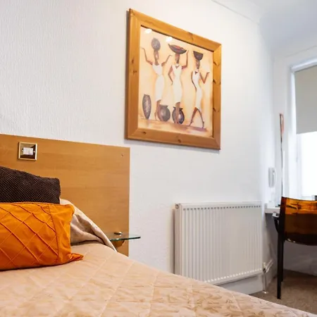 Park Manor 2* Σκάρμπορο