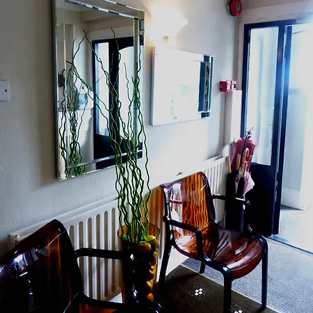 Park Manor 2*