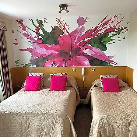 Park Manor Hotell 2*