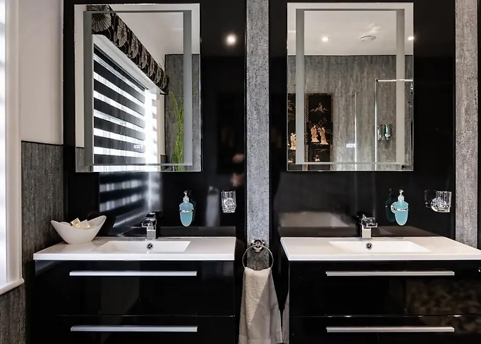 Park Manor فندق سكرابورو