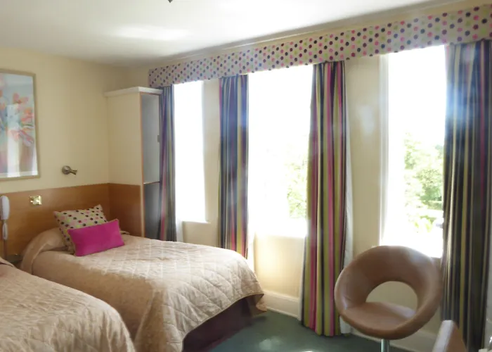 Park Manor فندق سكرابورو